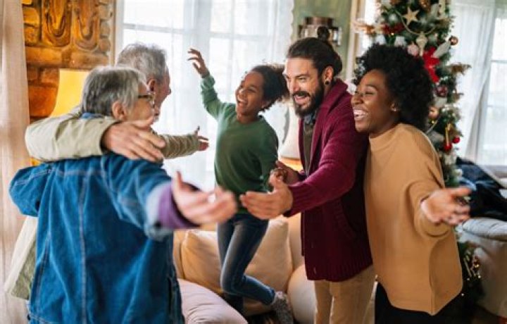 A Therapist's Top 4 Ways to Stay Calm During Stressful Holiday Gatherings