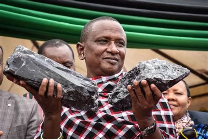 After Selling Two Large Tanzanite Gemstones, This Tanzanian Miner Is An Overnight Millionaire