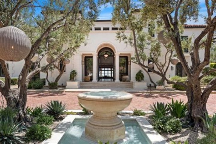Drake Lists Beverly Hills Mansion For $88 Million Amid Embarrassing Kendrick Lamar Rap Battle Loss