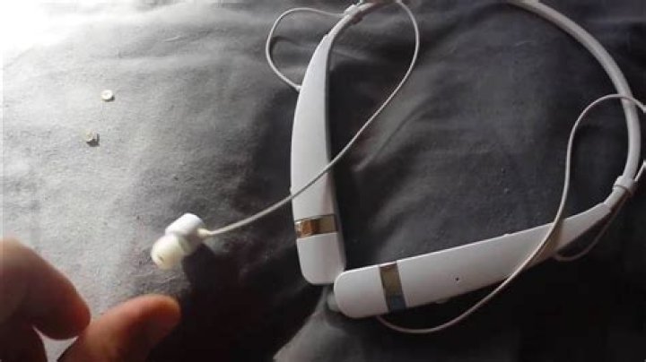how do i reset my lg hbs 760 bluetooth headset