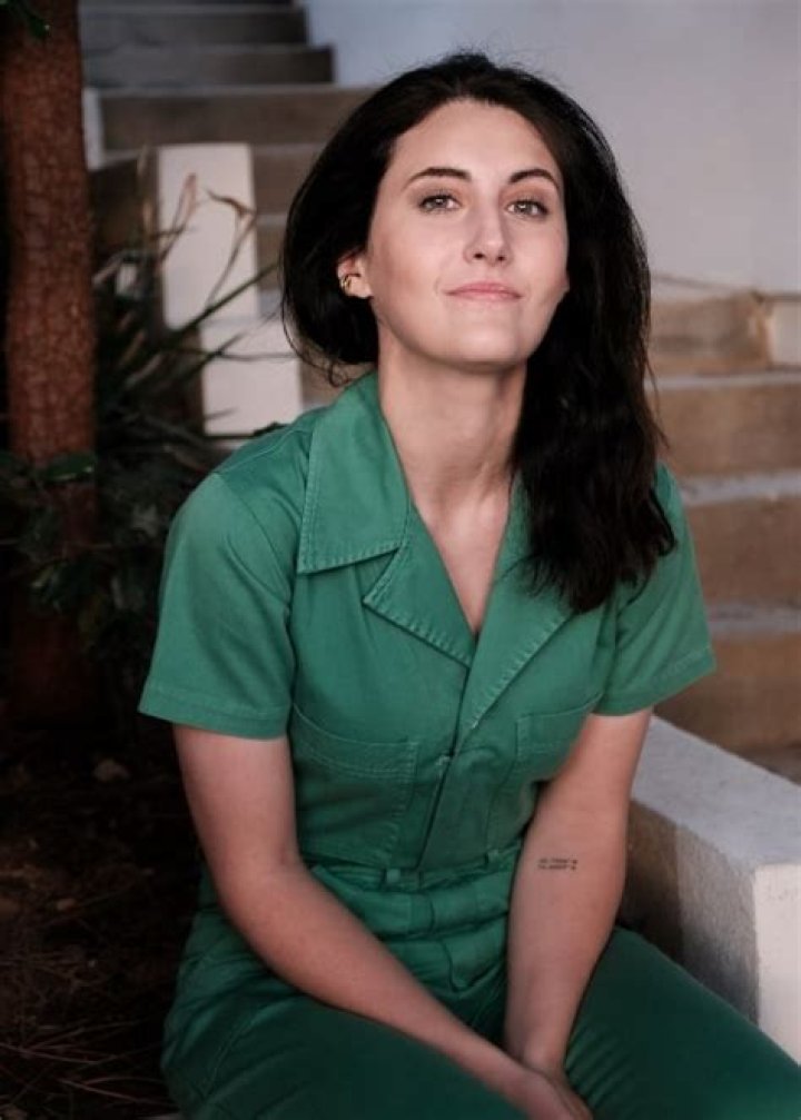Jen Statsky Height, Weight, Age, Body Statistics