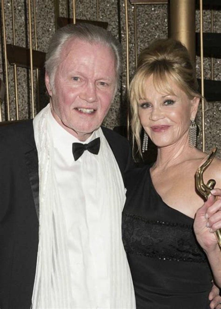 Jon Voight Height, Weight, Age, Girlfriend, Family, Facts, Biography