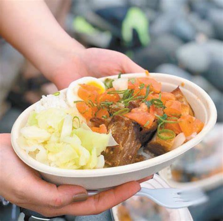 Local flavors, quick service found in Kahului at Sheldon Simeon’s Tin Roof | News, Sports, Jobs