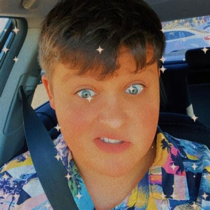 Luke Olinselot Height, Weight, Age, Body Statistics