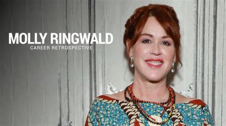 Molly Ringwald Height, Weight, Age, Spouse, Family, Facts, Biography
