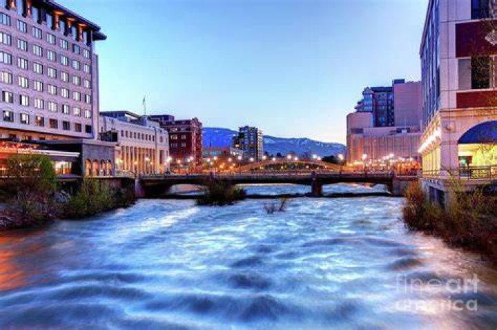 Reno Sunrise Flight Along the Truckee River | Video