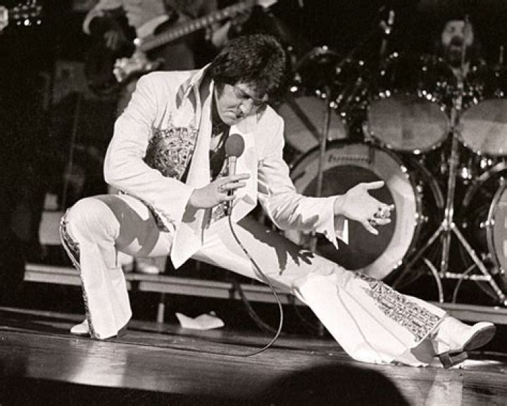 The Elvis Rumor That “Disturbed” Lisa Marie, Friend Says
