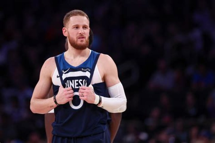 Who are Donte Divincenzos Parents? Donte Divincenzo Biography, Parents Name, Nationality and More