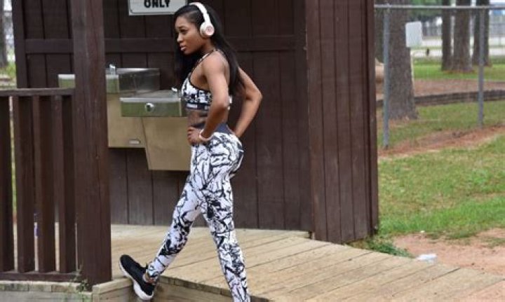 Who is Asia Davies Dating Now?