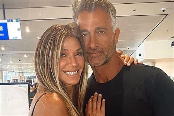 Who is Catherine Fulop Dating Now?