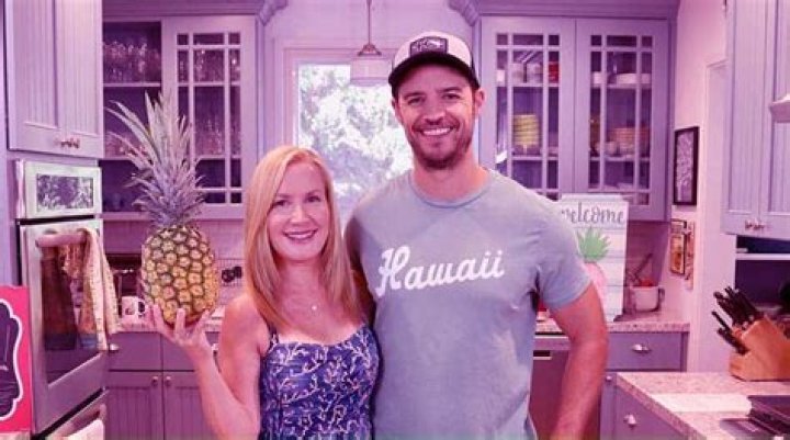 Who is Joshua Snyder, how old is he, his wife, children and net worth?