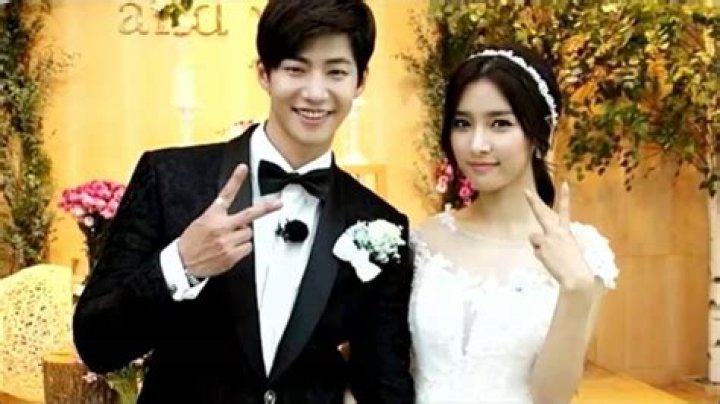 Who is Kim So-Eun Dating Now?