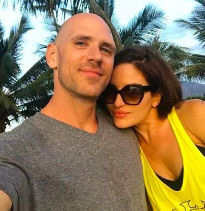 Who is Kissa Sins Dating Now
