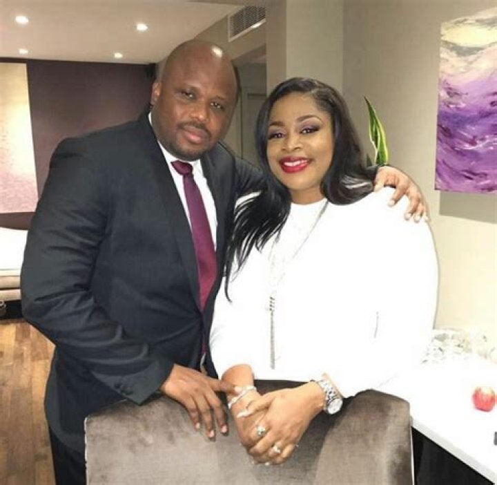 Who is Sinach Dating Now?